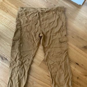 Women’s tan waist gripping pants